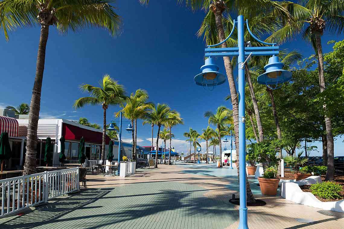 2016 Exhibits Strong Focus on Fort Myers Trolleys Hero Image