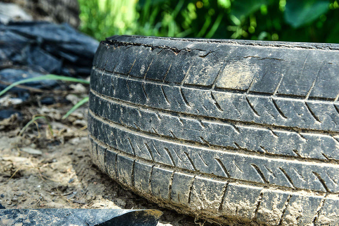 Aged Tires Hero Image