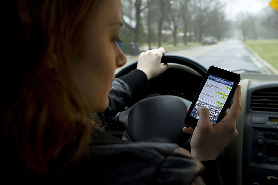 How Could a Better Law Prevent Distracted Driving Accidents in Florida? Hero Image