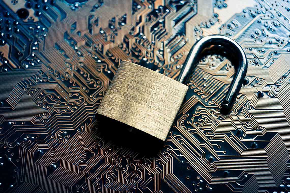 Saks Fifth Avenue Latest Retailer Hit by Data Breach Hero Image